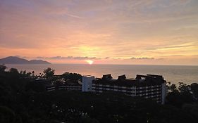 Green Ocean Seaview Apartment