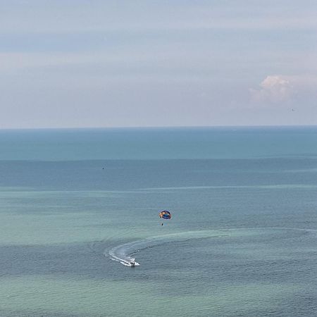 Green Ocean Seaview Apartment Batu Feringgi Luaran gambar