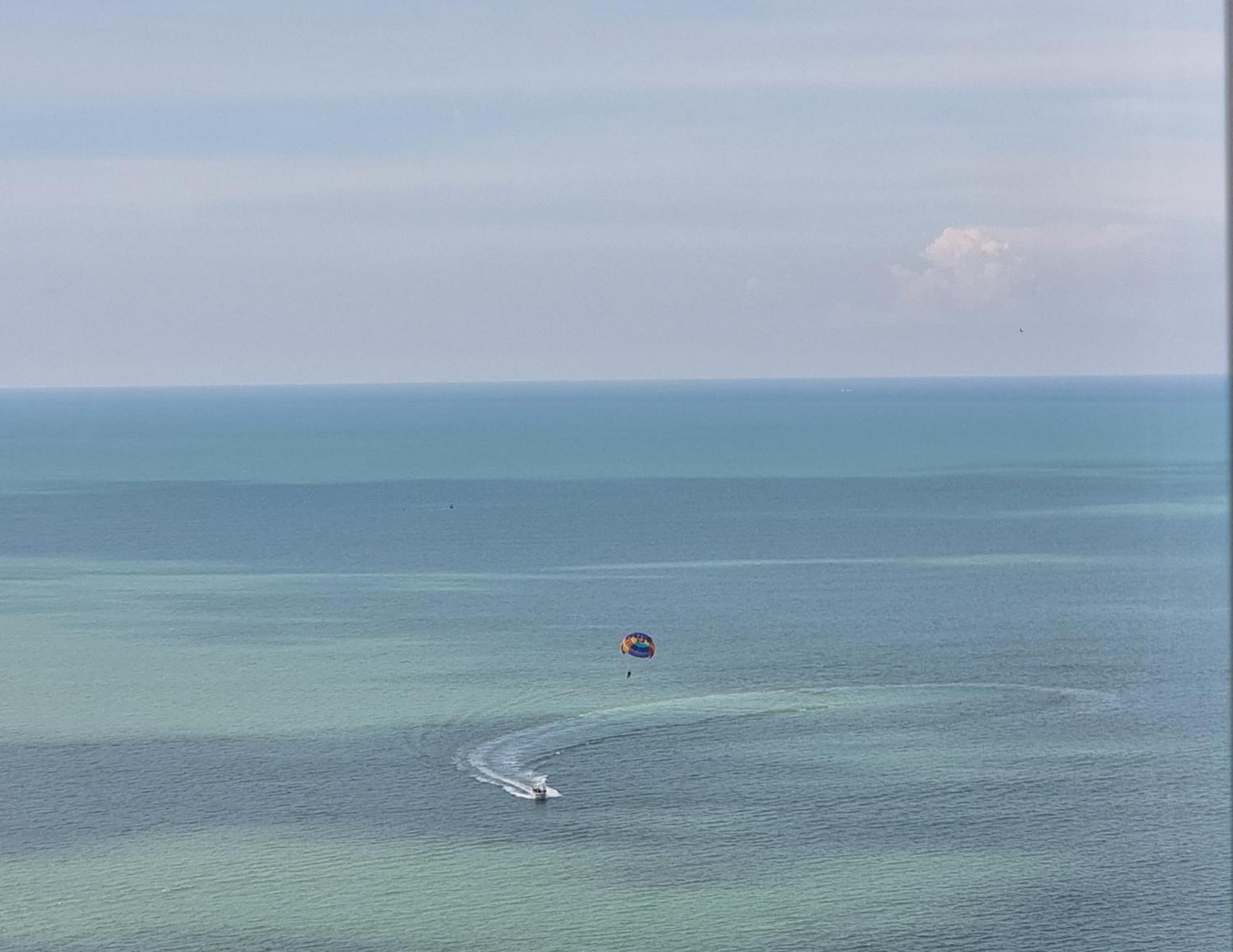 Green Ocean Seaview Apartment Batu Feringgi Luaran gambar