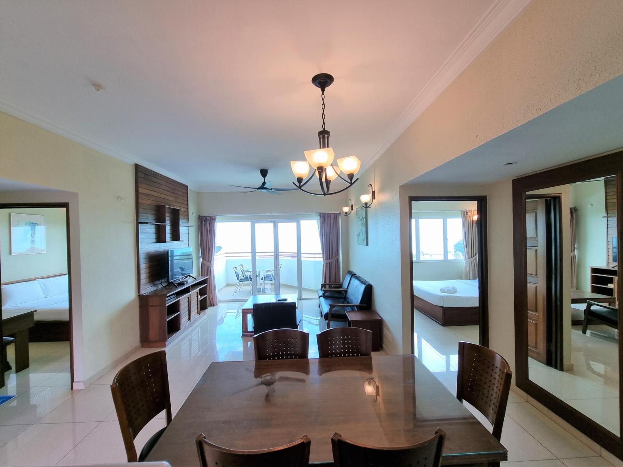Green Ocean Seaview Apartment Batu Feringgi Luaran gambar