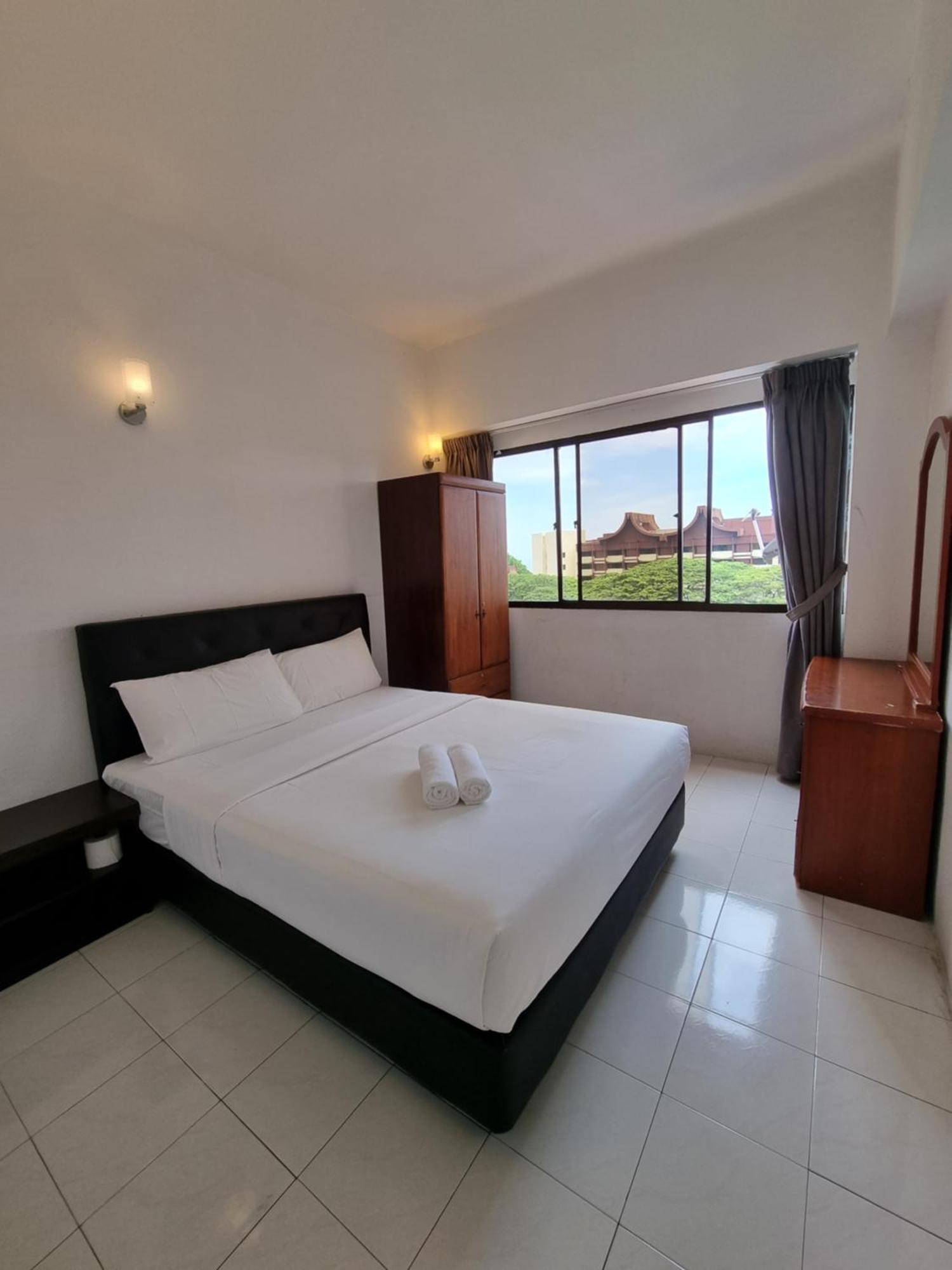 Green Ocean Seaview Apartment Batu Feringgi Luaran gambar