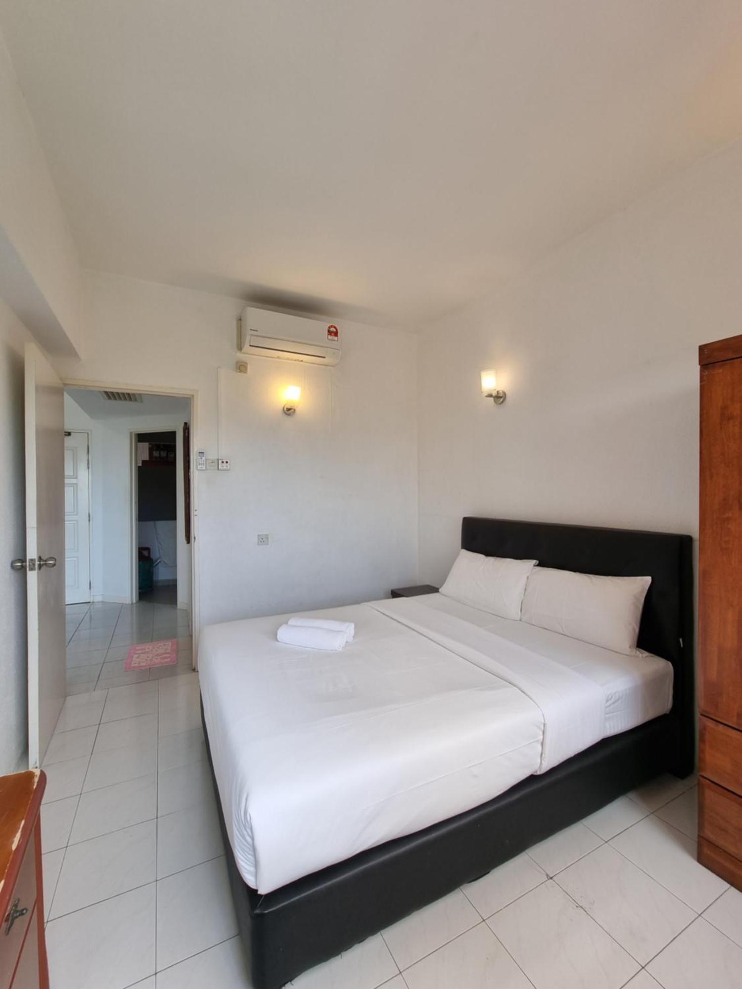 Green Ocean Seaview Apartment Batu Feringgi Luaran gambar