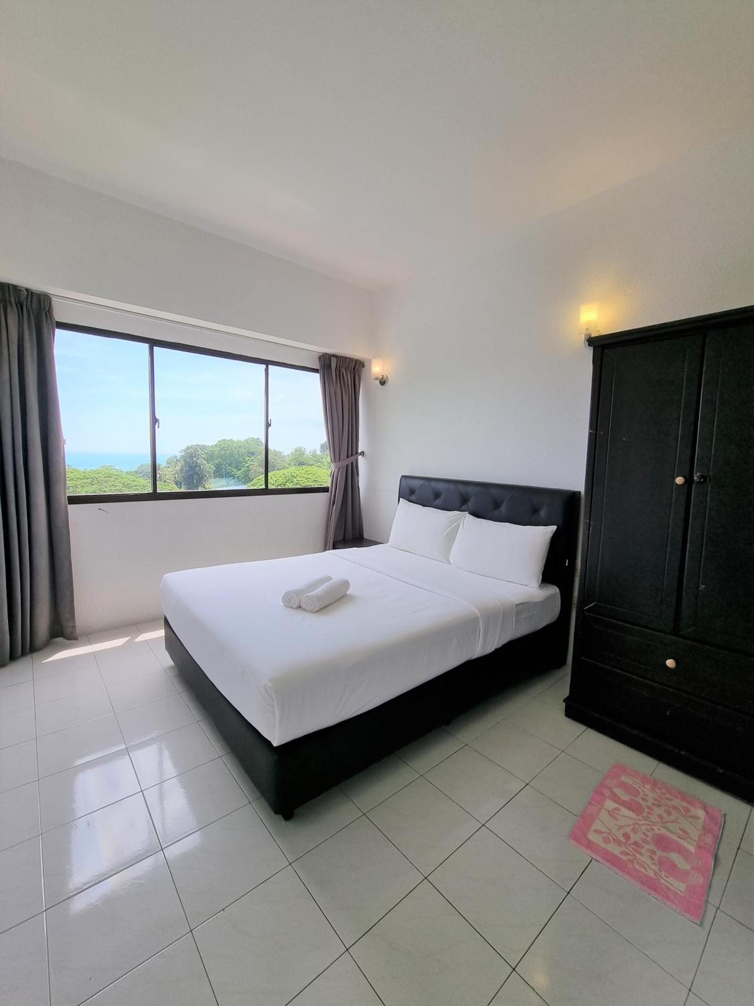 Green Ocean Seaview Apartment Batu Feringgi Luaran gambar