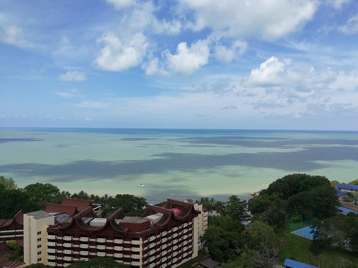 Green Ocean Seaview Apartment Batu Feringgi Luaran gambar